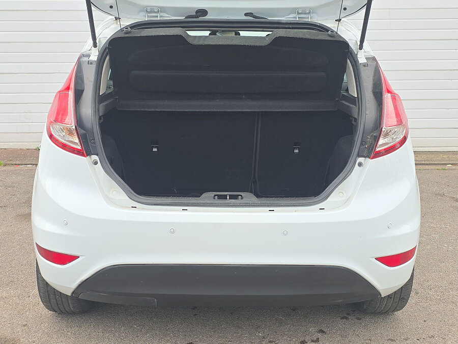 2015 Ford Fiesta photo 7