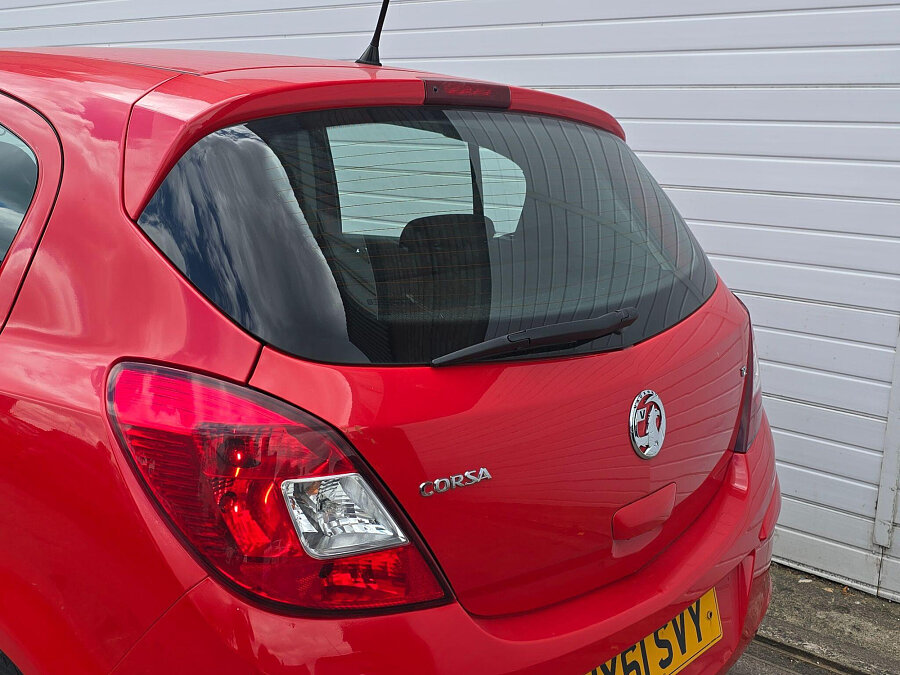 2011 Vauxhall Corsa photo 12