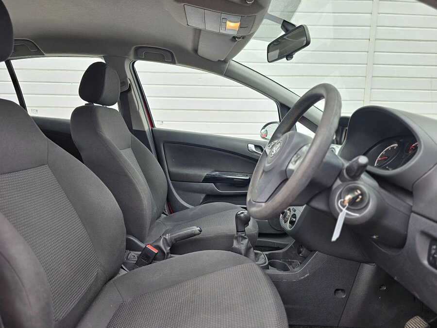 2011 Vauxhall Corsa photo 14