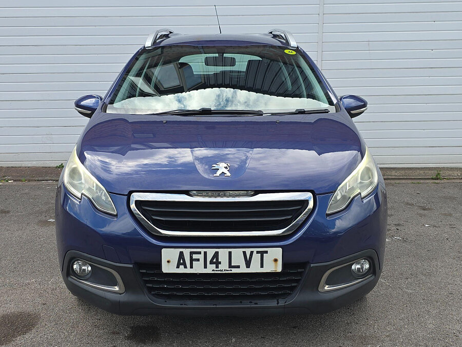 Peugeot 2008 photo 2
