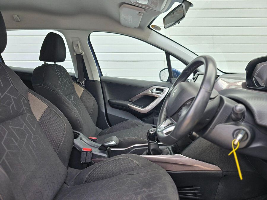 2014 Peugeot 2008 photo 14