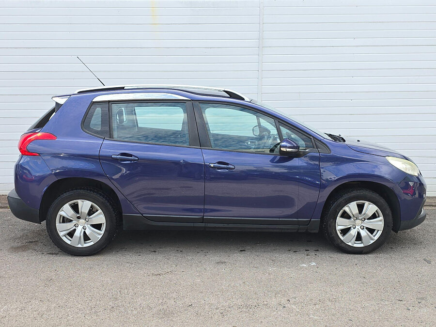 2014 Peugeot 2008 photo 9