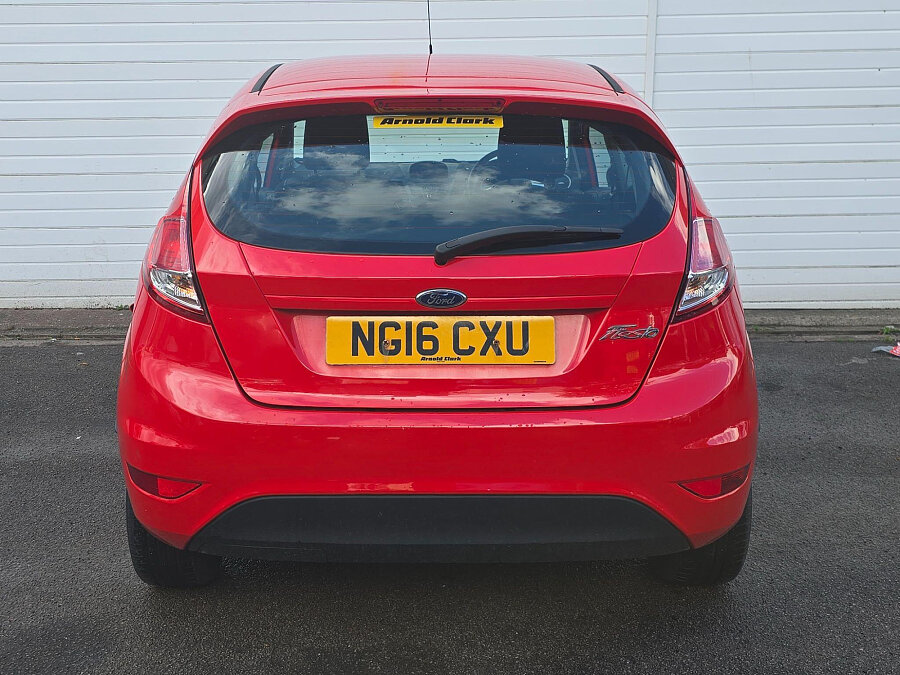 2016 Ford Fiesta photo 6