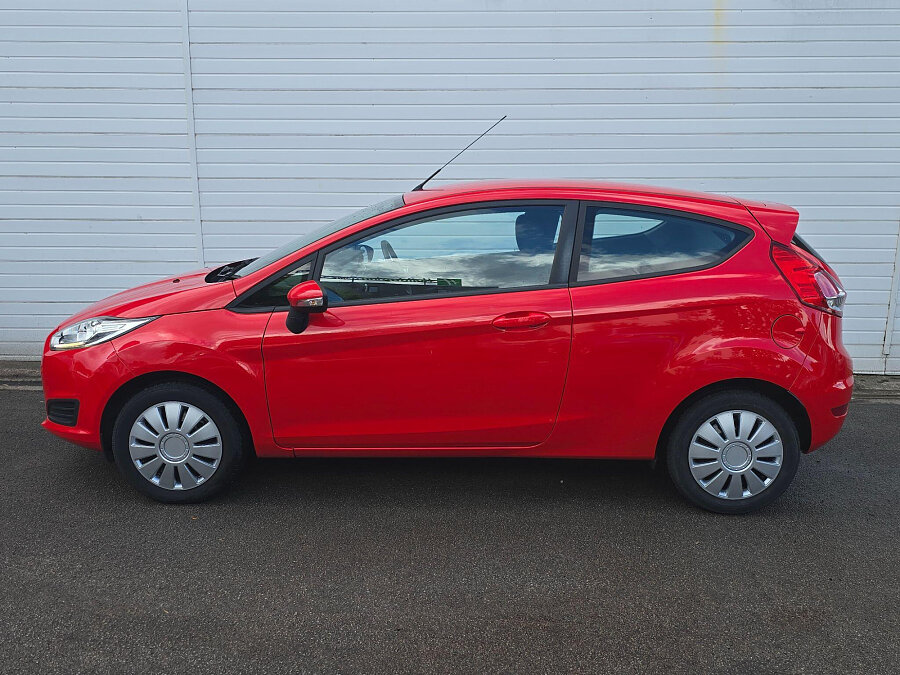 2016 Ford Fiesta photo 4