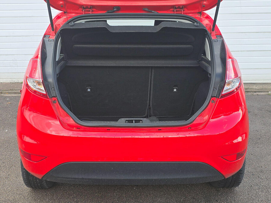 2016 Ford Fiesta photo 7