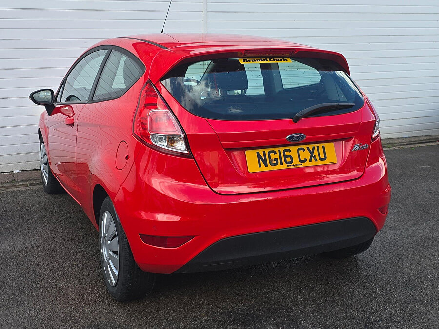2016 Ford Fiesta photo 5