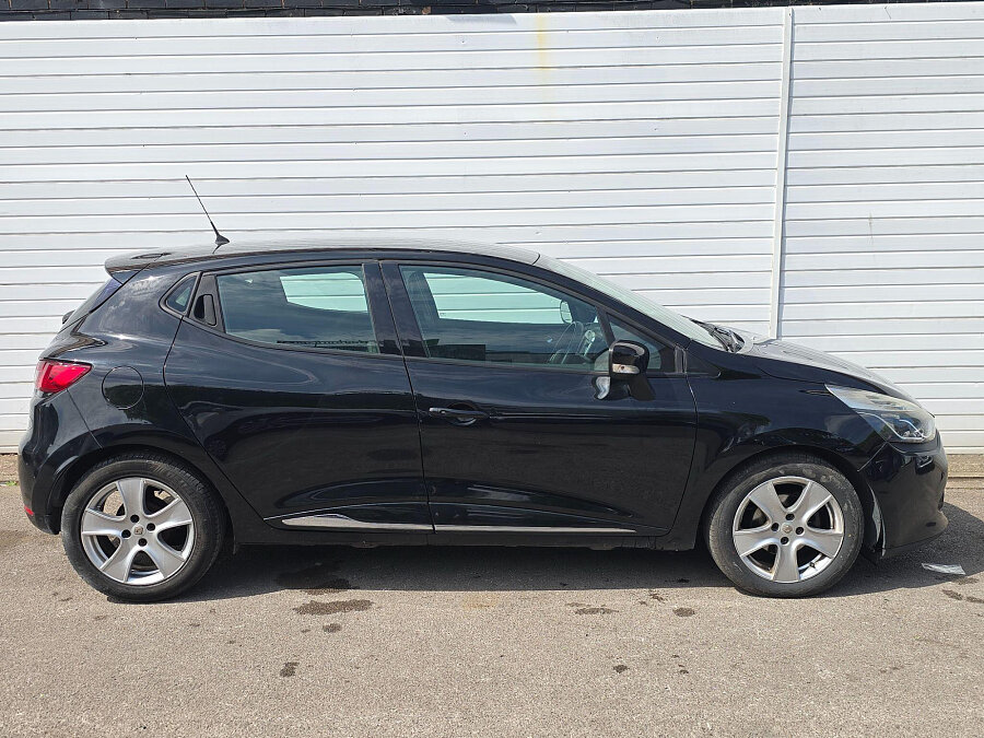 2015 Renault Clio photo 9