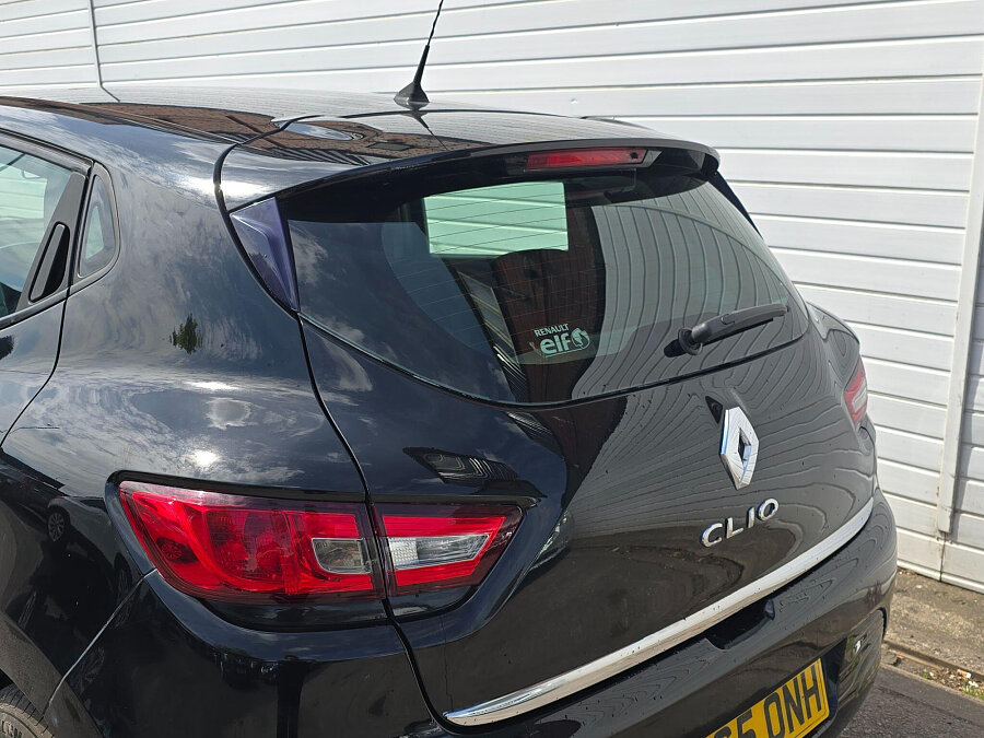 2015 Renault Clio photo 12