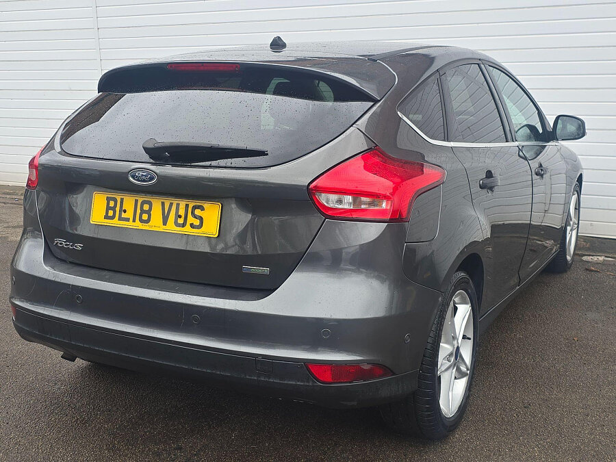 2018 Ford Focus photo 8