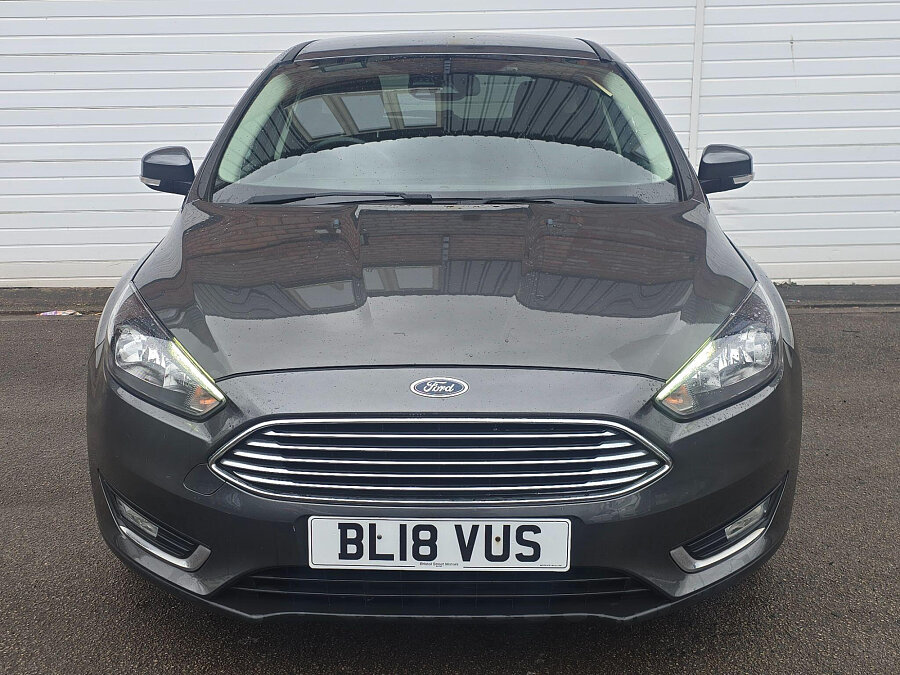 Ford Focus photo 2