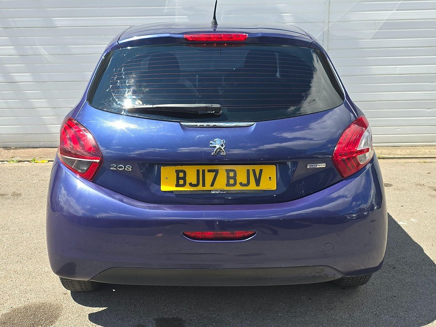 2017 Peugeot 208 photo 6
