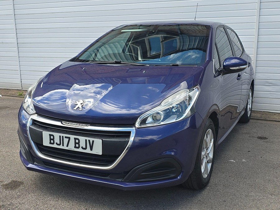 2017 Peugeot 208 photo 3