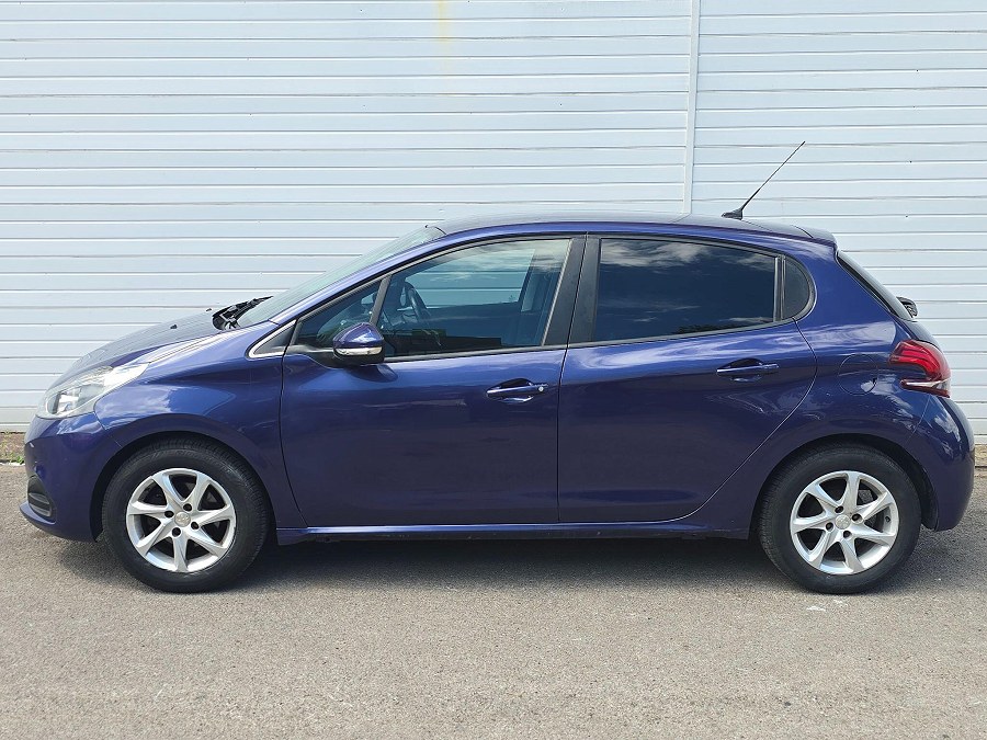 2017 Peugeot 208 photo 4