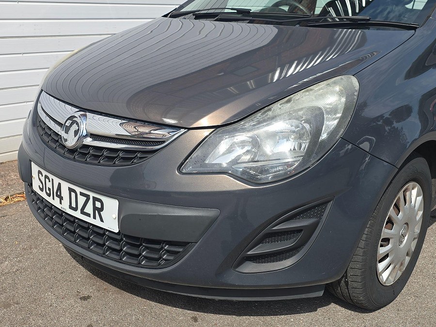 2014 Vauxhall Corsa photo 11