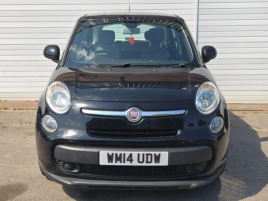 Fiat 500L photo 2