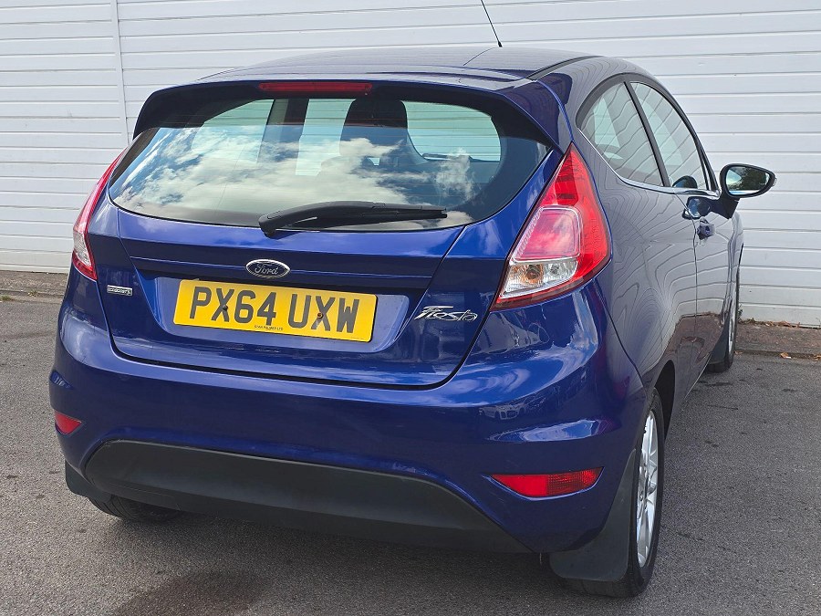 2014 Ford Fiesta photo 8