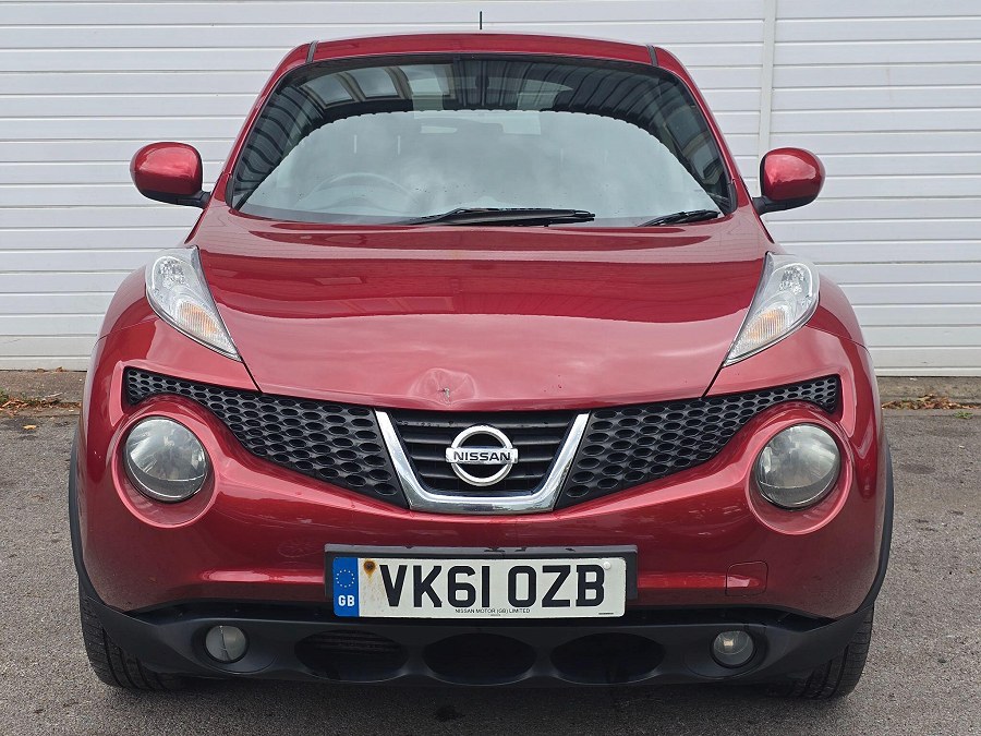 Nissan Juke photo 2