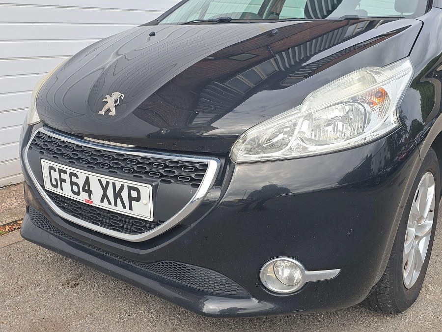 2014 Peugeot 208 photo 11