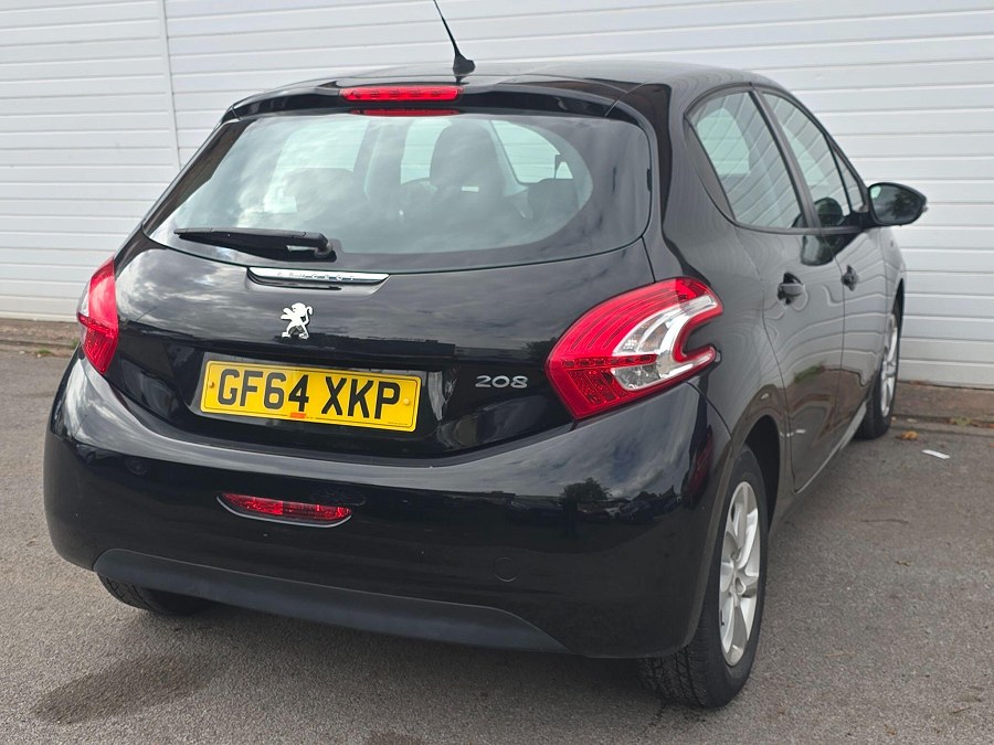 2014 Peugeot 208 photo 8