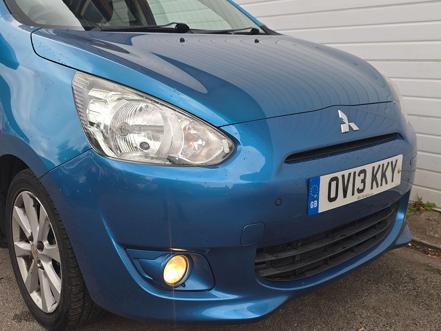 2013 Mitsubishi Mirage photo 10