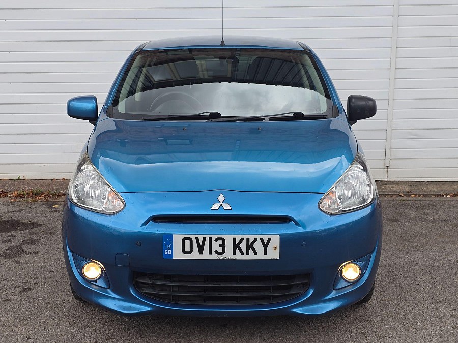 Mitsubishi Mirage photo 2