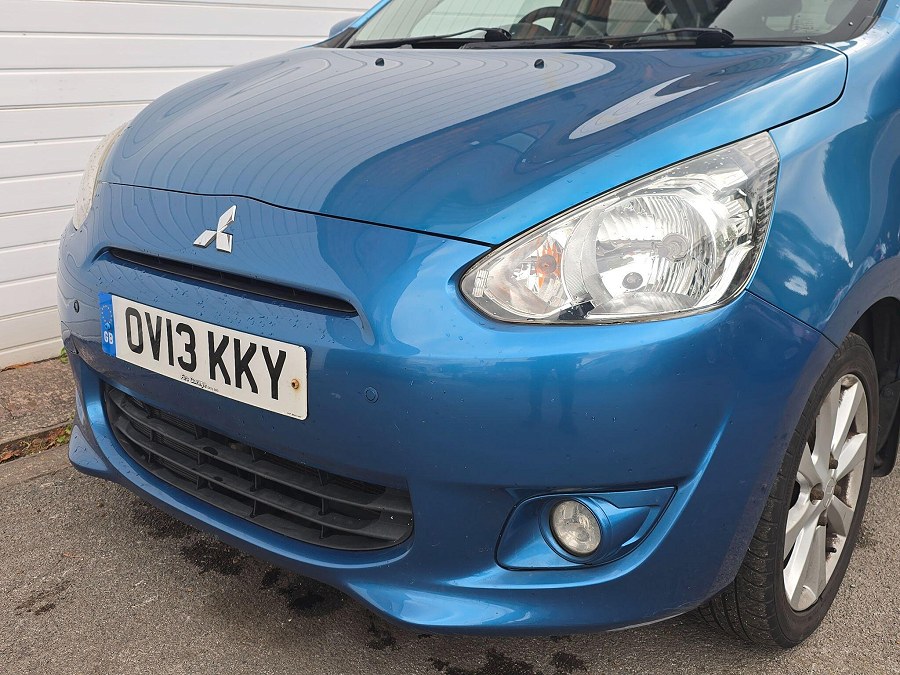 2013 Mitsubishi Mirage photo 11