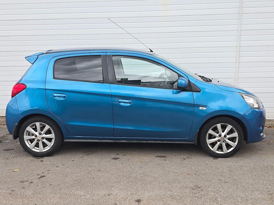 2013 Mitsubishi Mirage photo 9