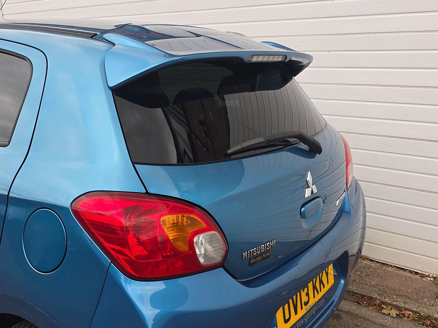 2013 Mitsubishi Mirage photo 12