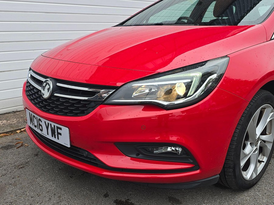 2016 Vauxhall Astra photo 11