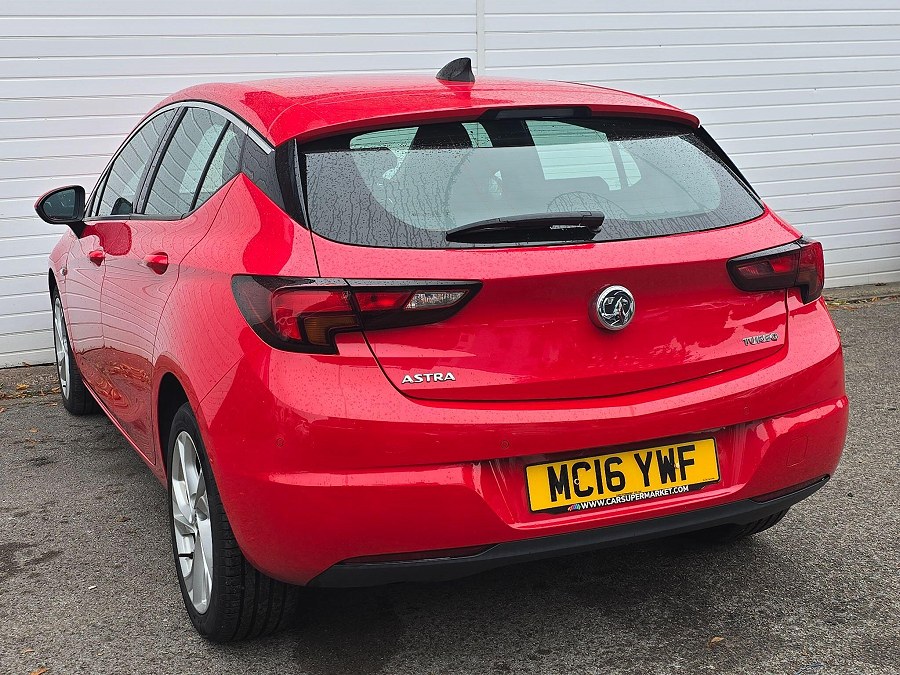 2016 Vauxhall Astra photo 5