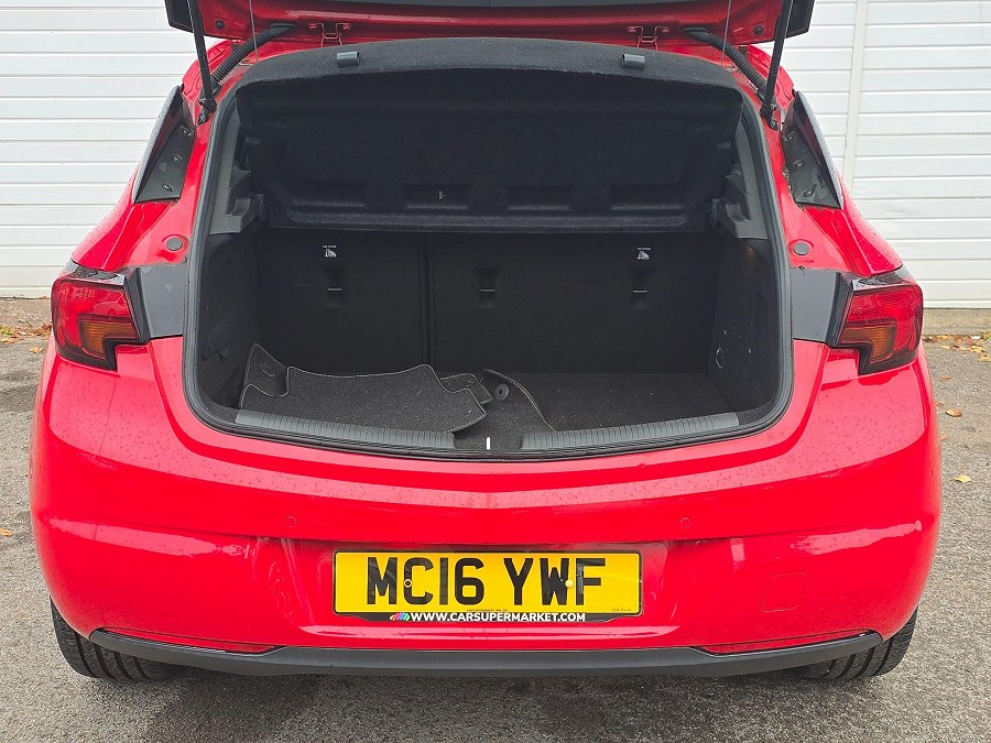 2016 Vauxhall Astra photo 7