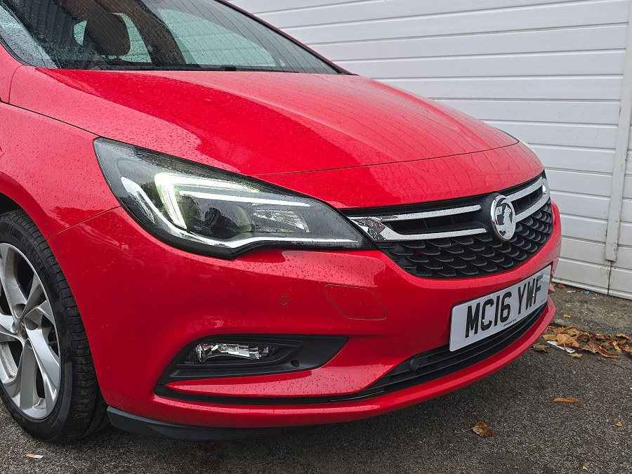 2016 Vauxhall Astra photo 10