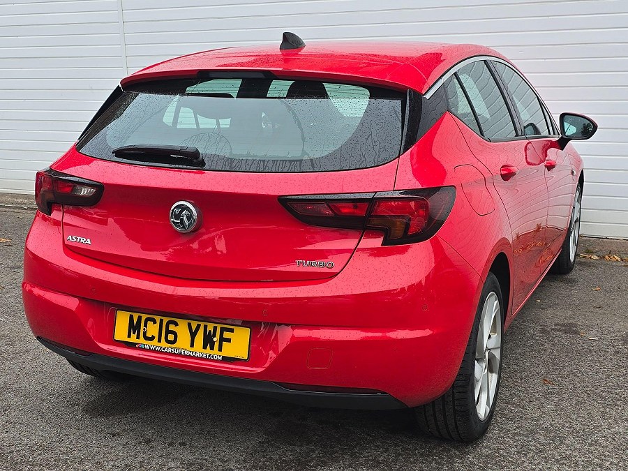 2016 Vauxhall Astra photo 8