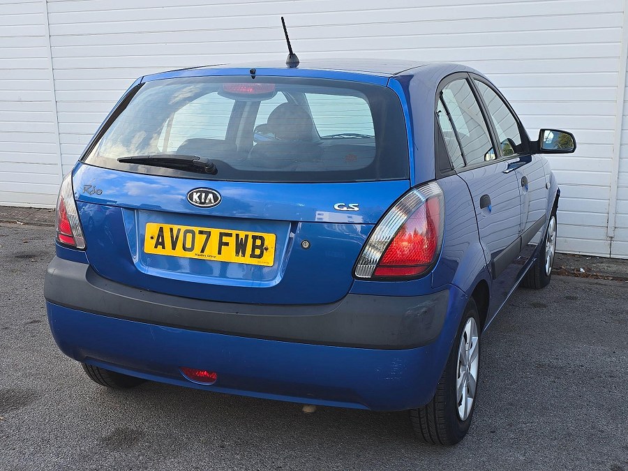 2007 Kia Rio photo 8