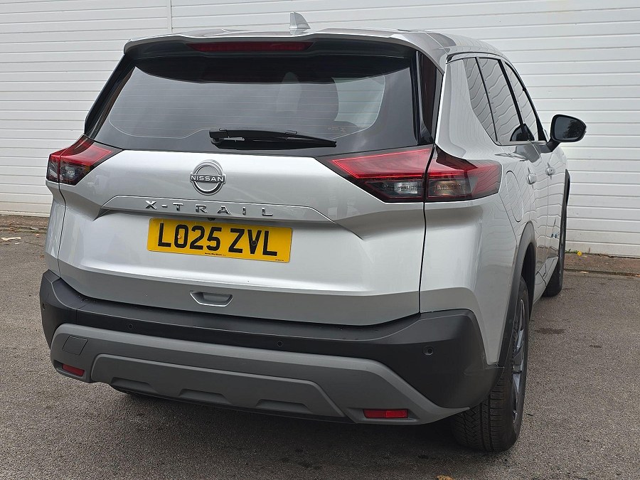 2025 Nissan X-Trail photo 8