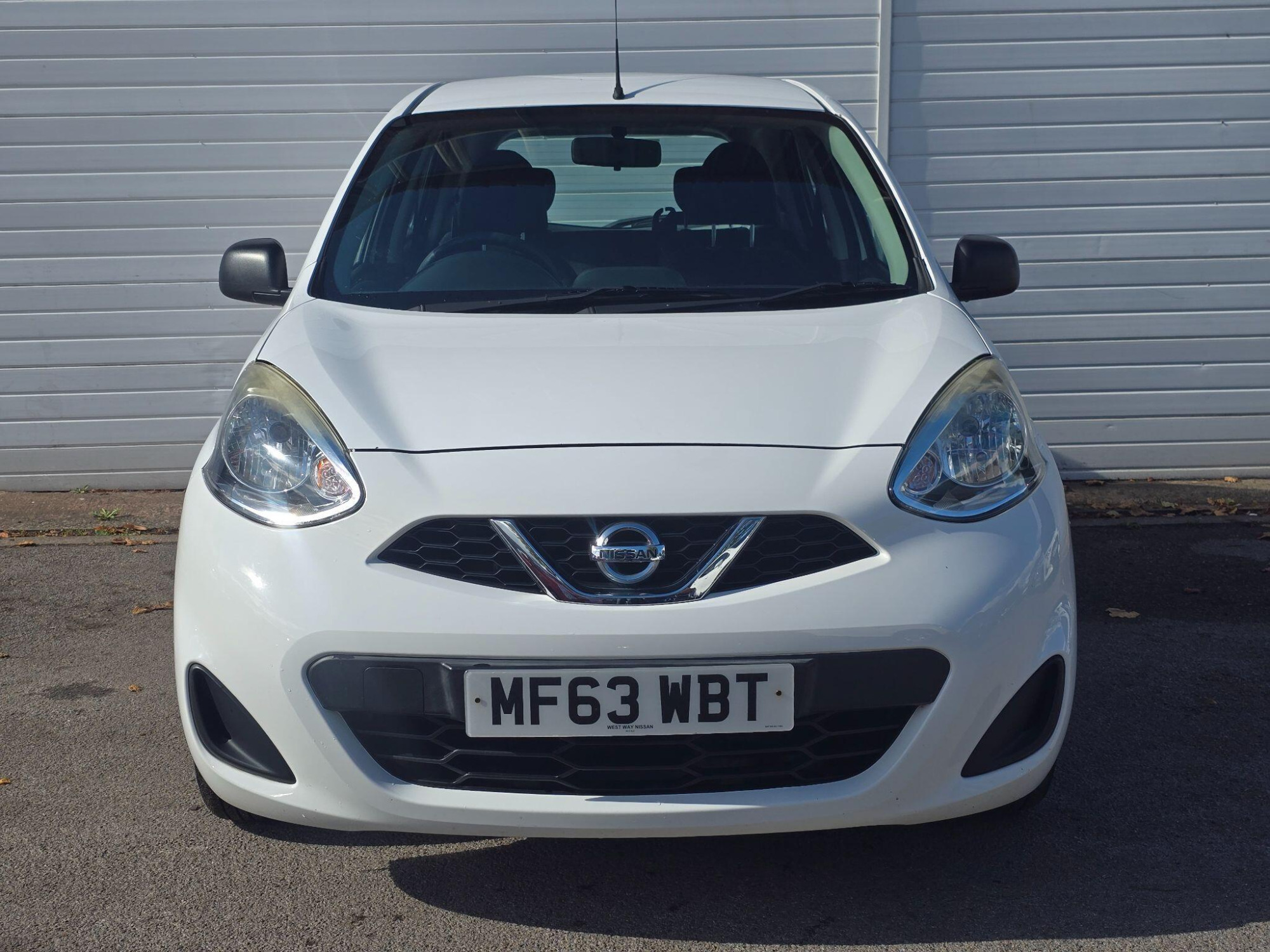 Nissan Micra photo 2