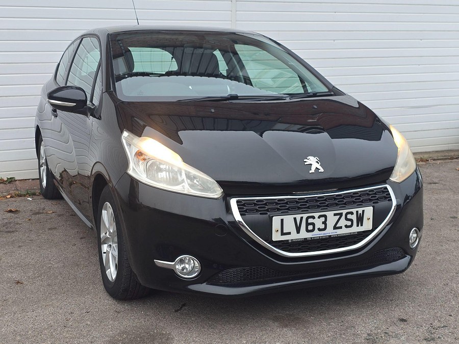 Peugeot 208