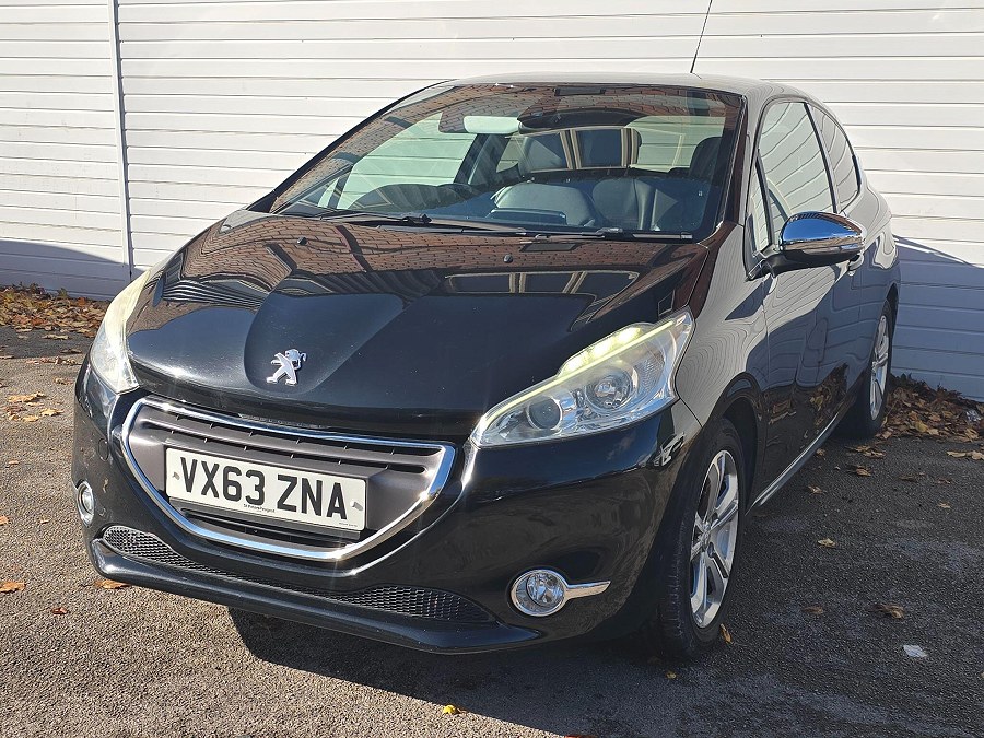 2013 Peugeot 208 photo 3