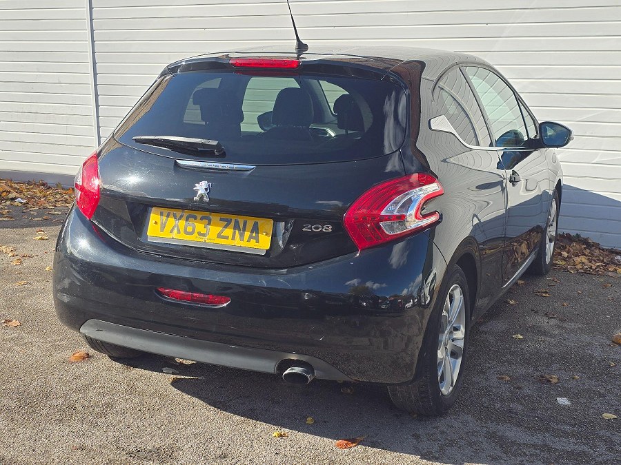 2013 Peugeot 208 photo 8