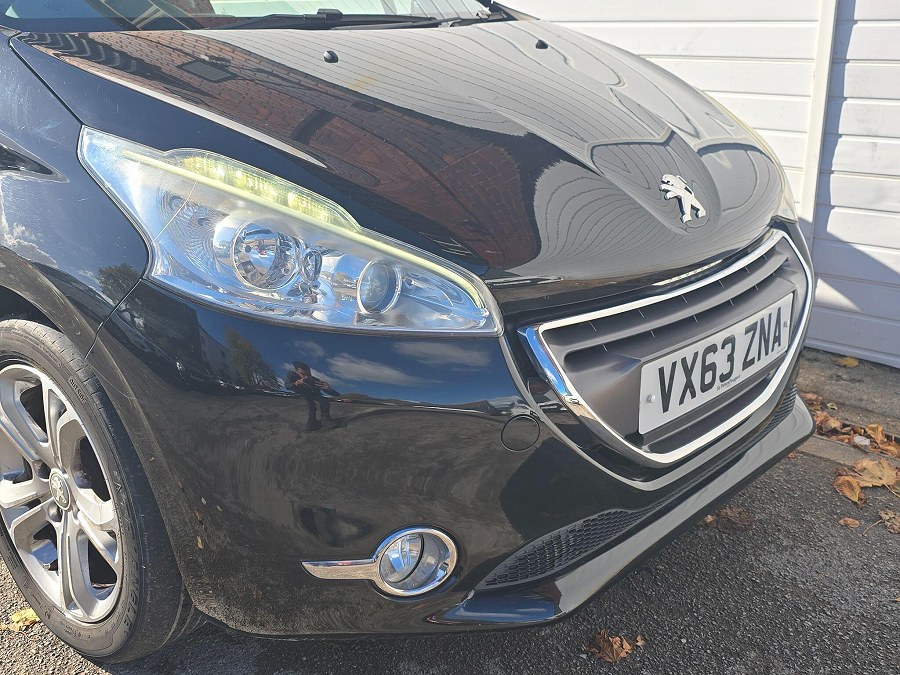 2013 Peugeot 208 photo 10