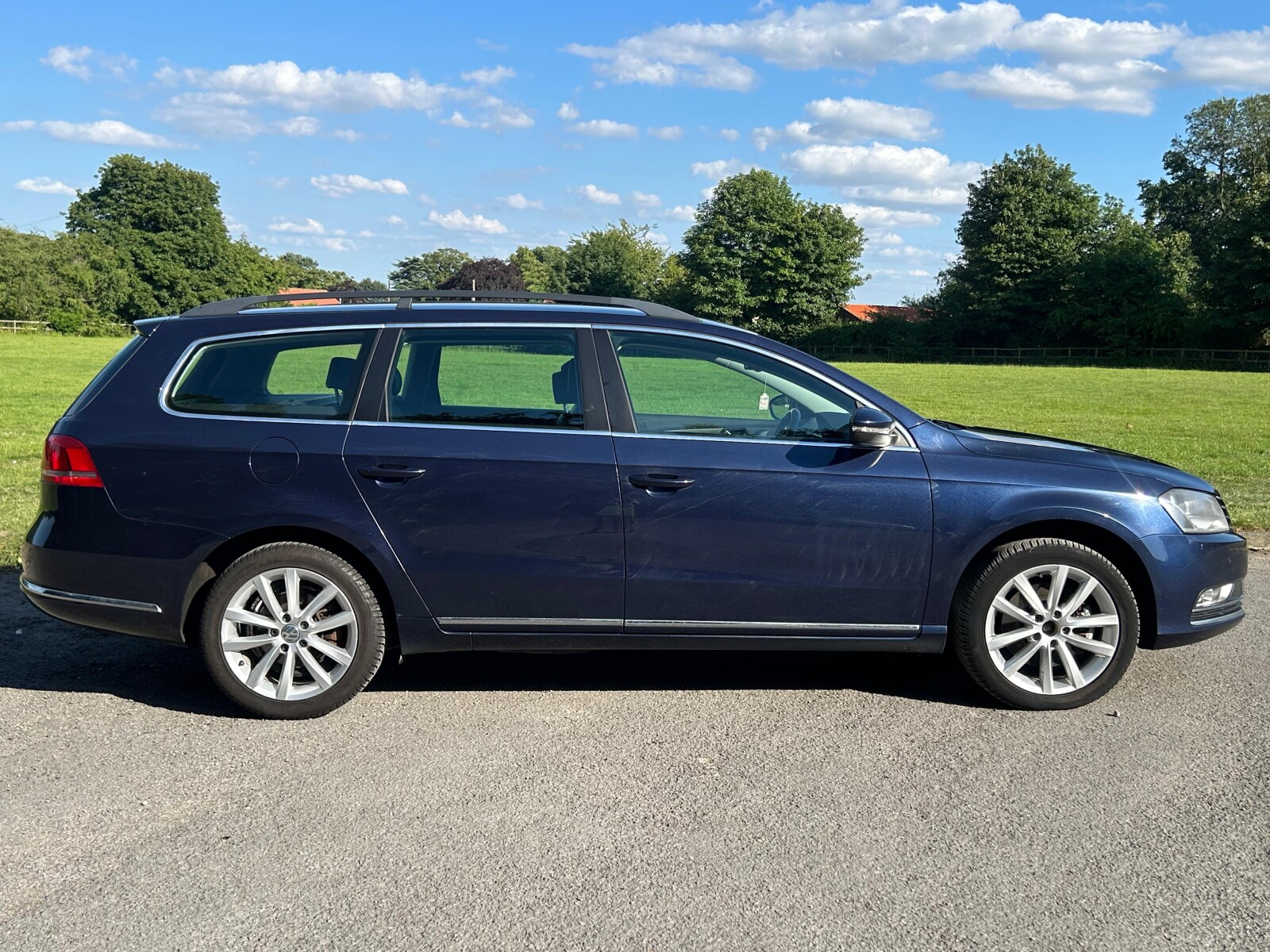 2014 Volkswagen Passat image 3