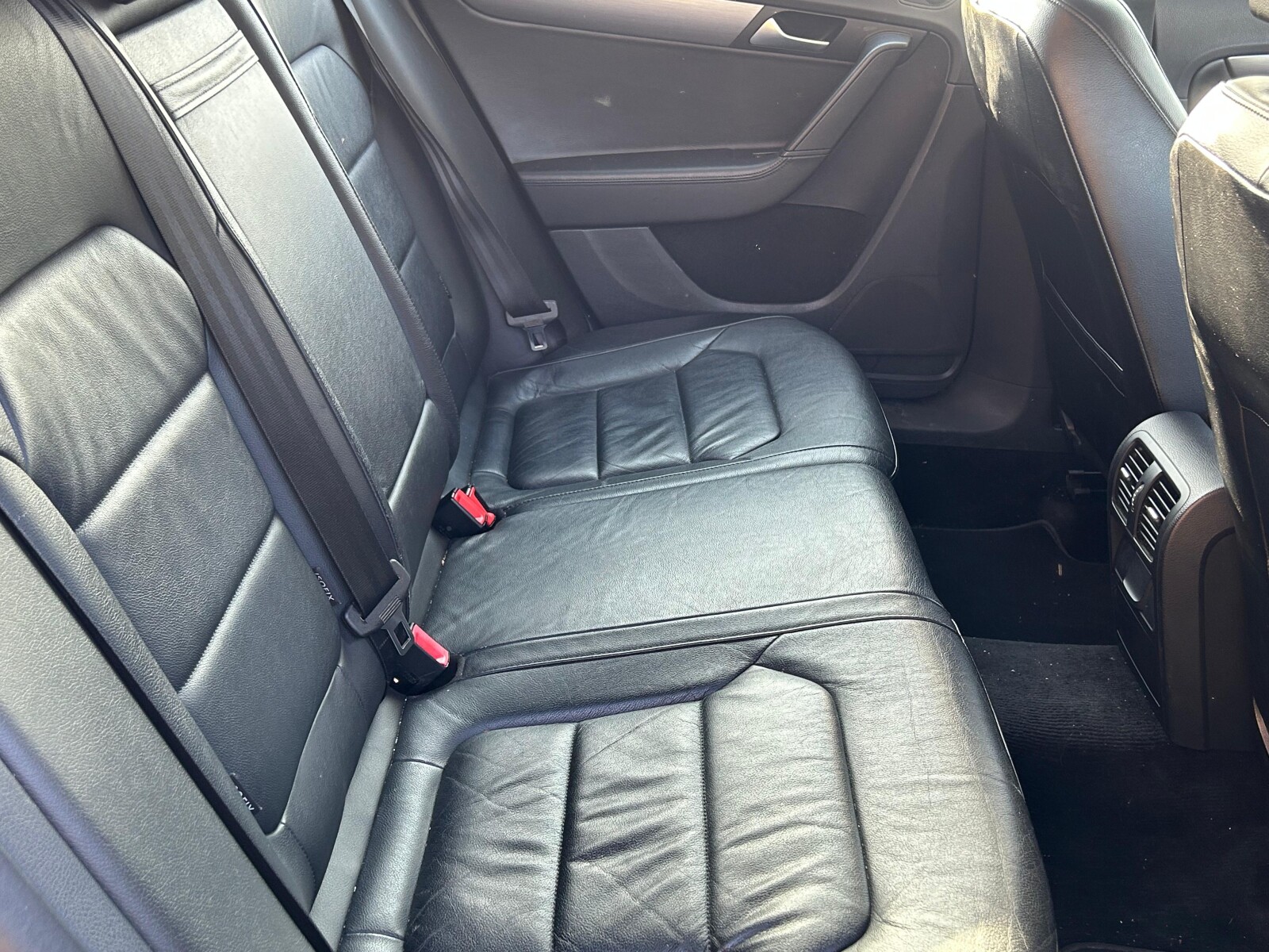 2014 Volkswagen Passat image 14
