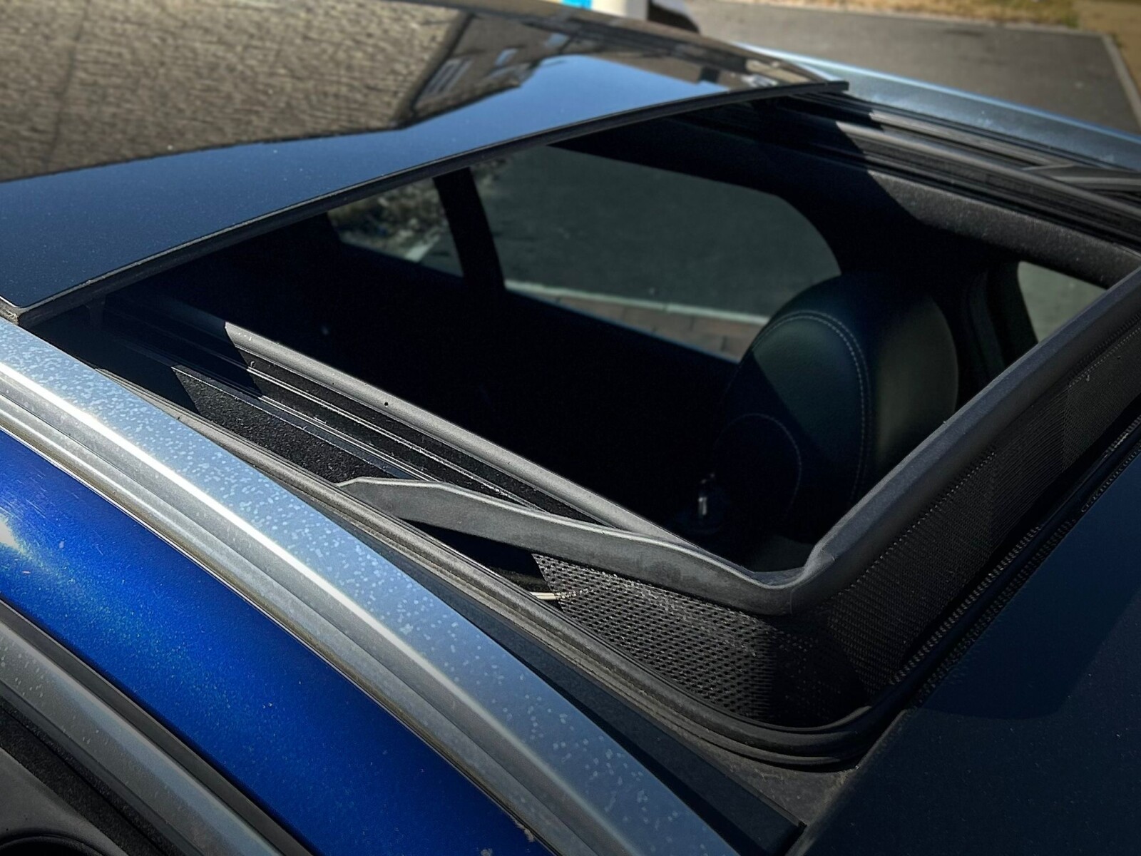 2015 Mercedes-Benz C Class image 25