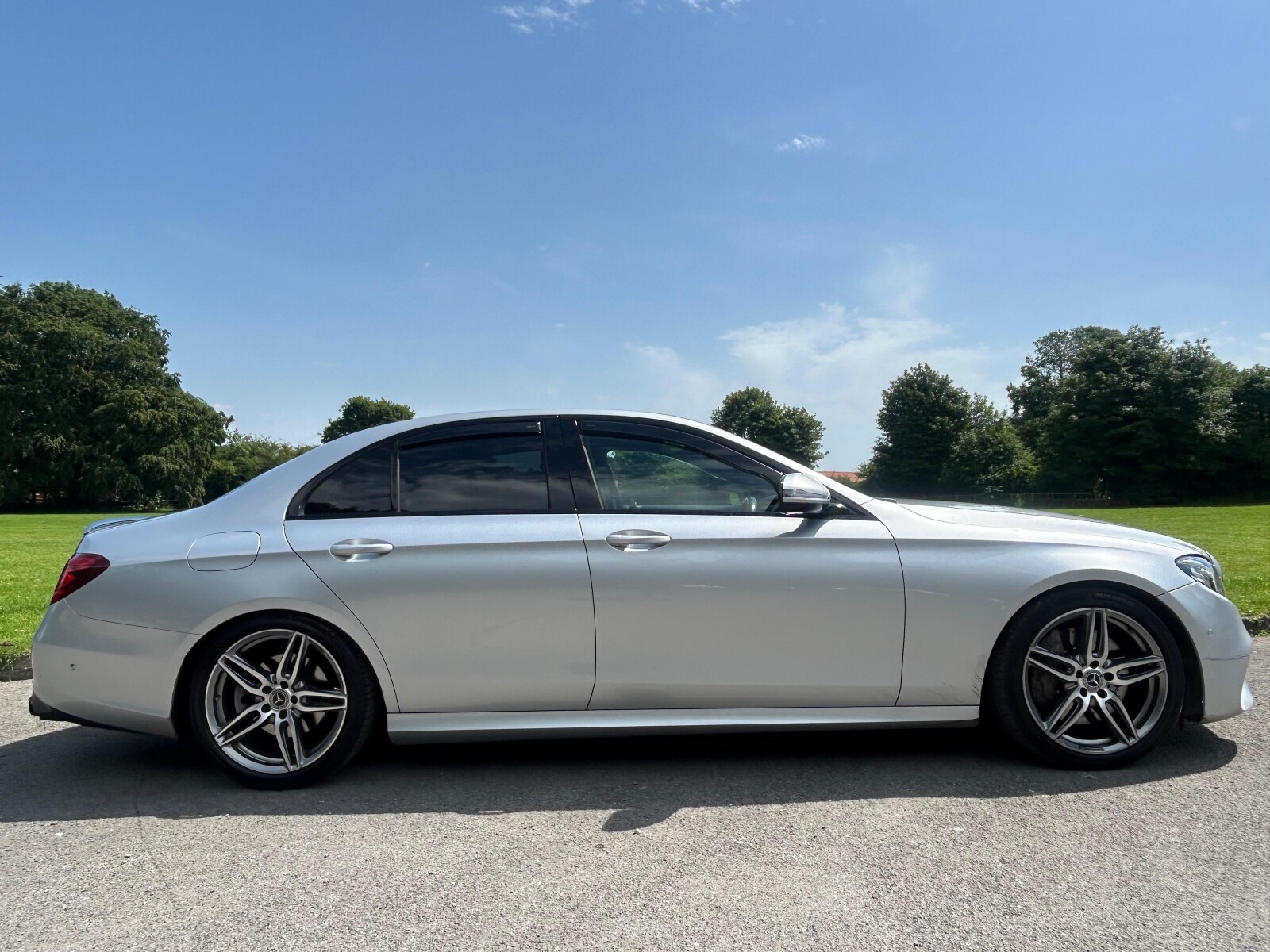 2017 Mercedes-Benz E Class image 2
