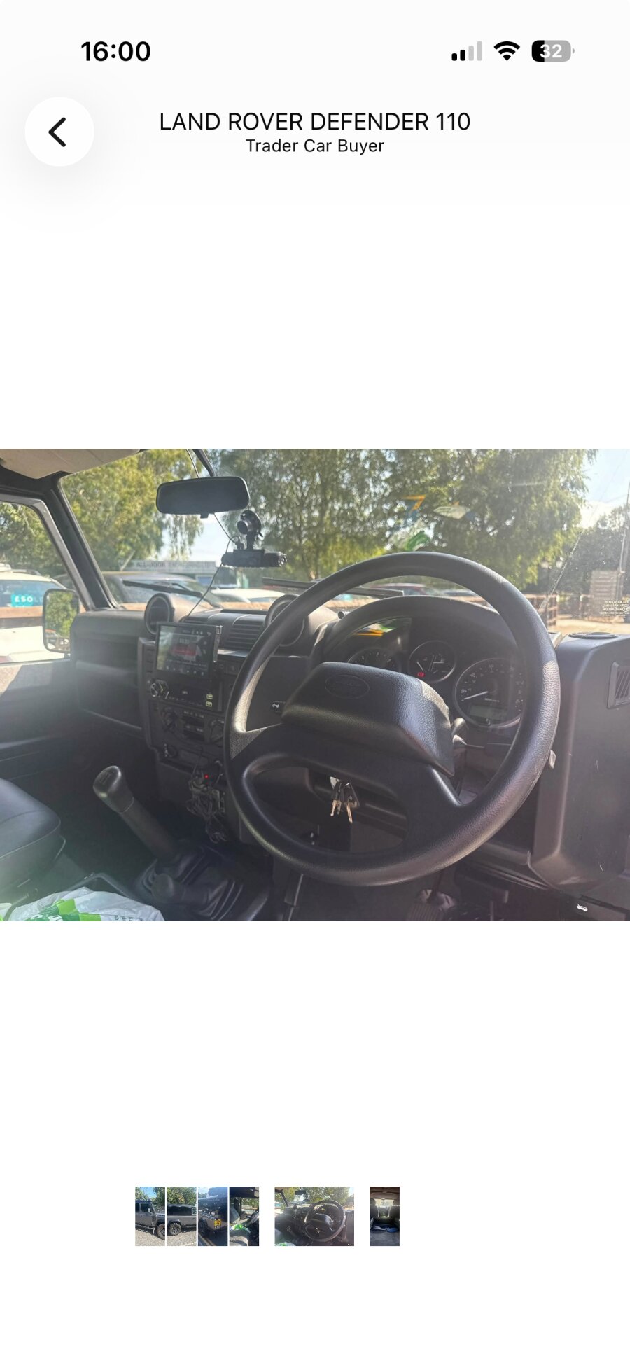 Vehicle photo 4