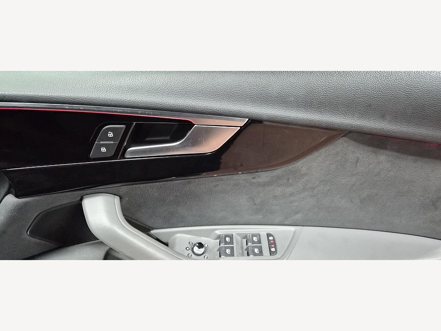 2023 Audi A4 photo 12