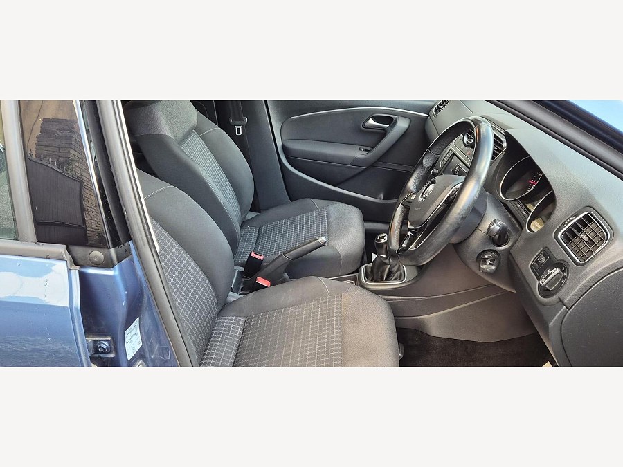 2015 Volkswagen Polo photo 10