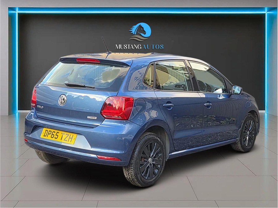 2015 Volkswagen Polo photo 8