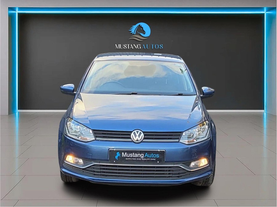 2015 Volkswagen Polo photo 2