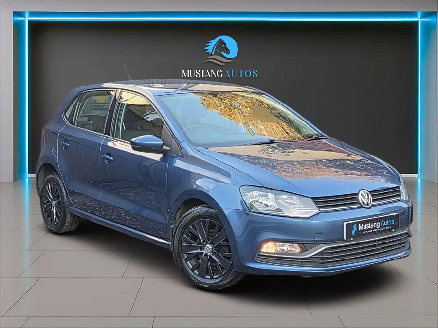 2015 Volkswagen Polo photo 1